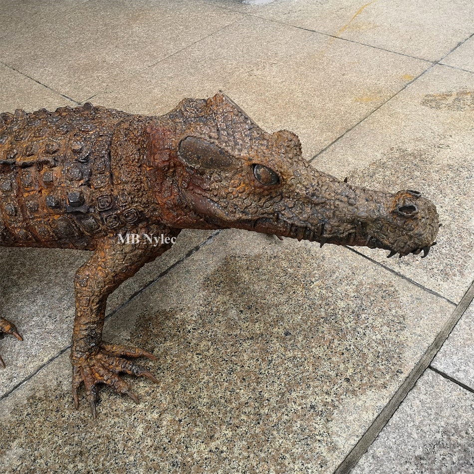 Krokodille skulptur i stål – billede 3