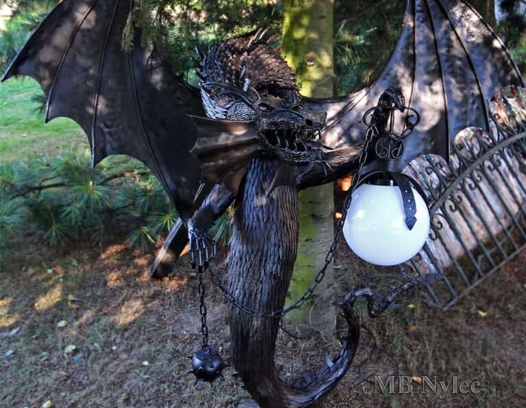Lampe med smedet drage OGD 86 B