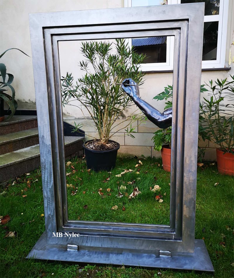 Maleren – moderne skulptur i stål (Z 113)