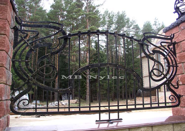 Rustikt smedejernshegn i jugendstil – billede 2
