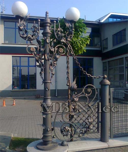 Smedet have- og parklygte OGD 119