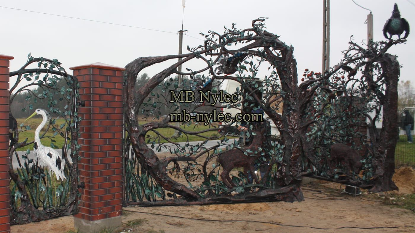 Durchbrochenes Jagdtor aus Stahl – 7