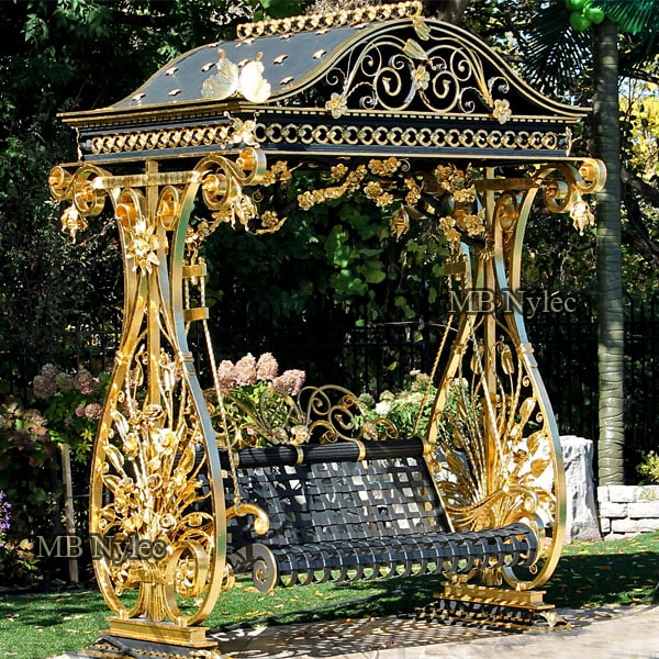 Geschmiedete Gartenschaukel mit Dach