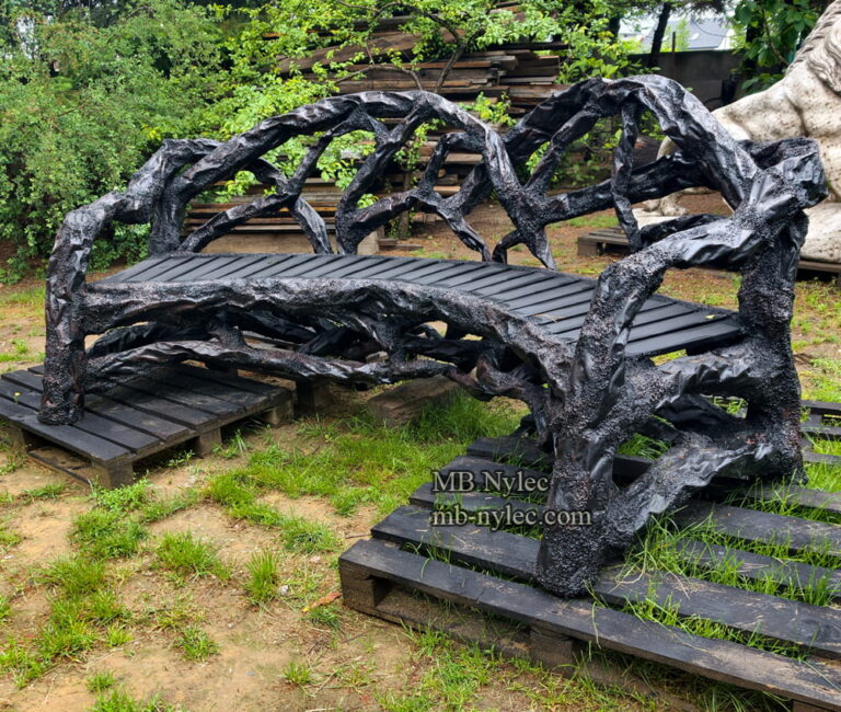 Geschwungene Kunstbank aus Metall (DMK 88)