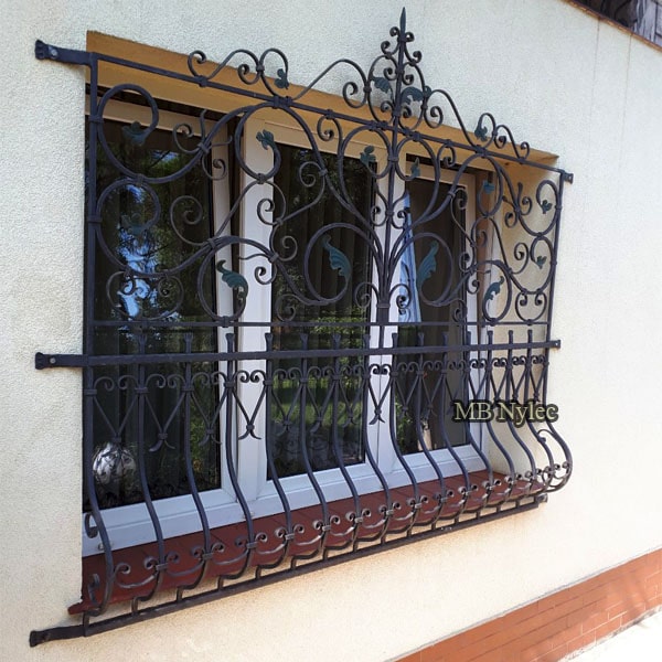 Klassisches geschmiedetes Fenstergitter AKR 5