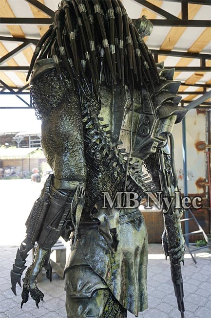 Predator in Rüstung aus Stahl, 220 cm – 4