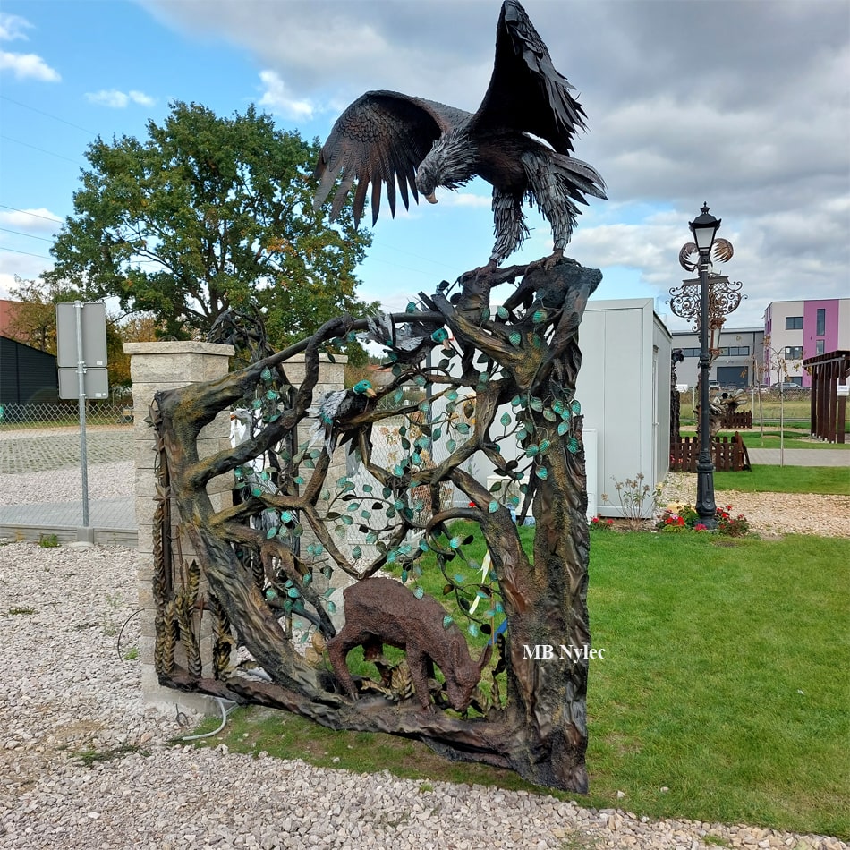 Räumliches 3D-Einfahrtstor mit Adler – 3