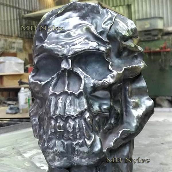 Schädel – Metallrelief Z 68