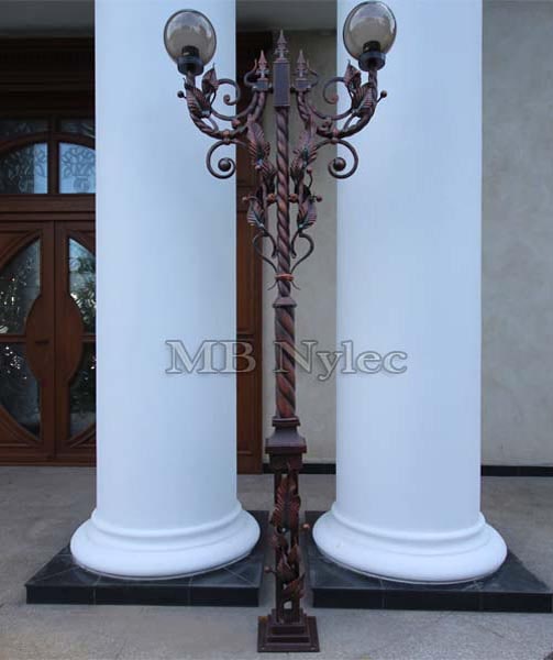Schmiedeeiserne Standlaterne OGD 109