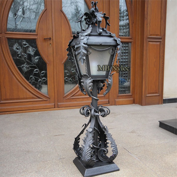 Schmiedeleuchte im Herrenhausstil OGD 13