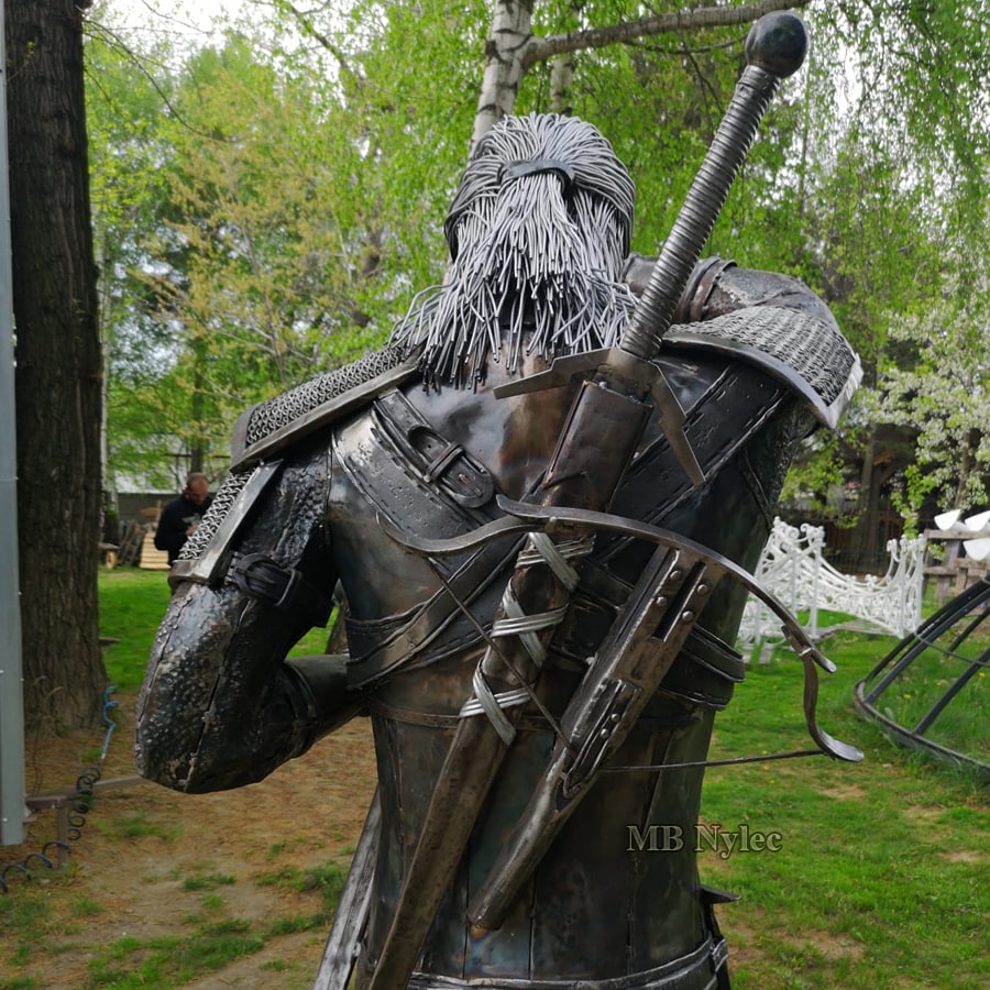 Witcher – große Stahlfigur, 220 cm – 3