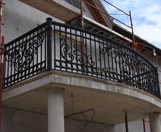 Elegant smidd balkong BA 49