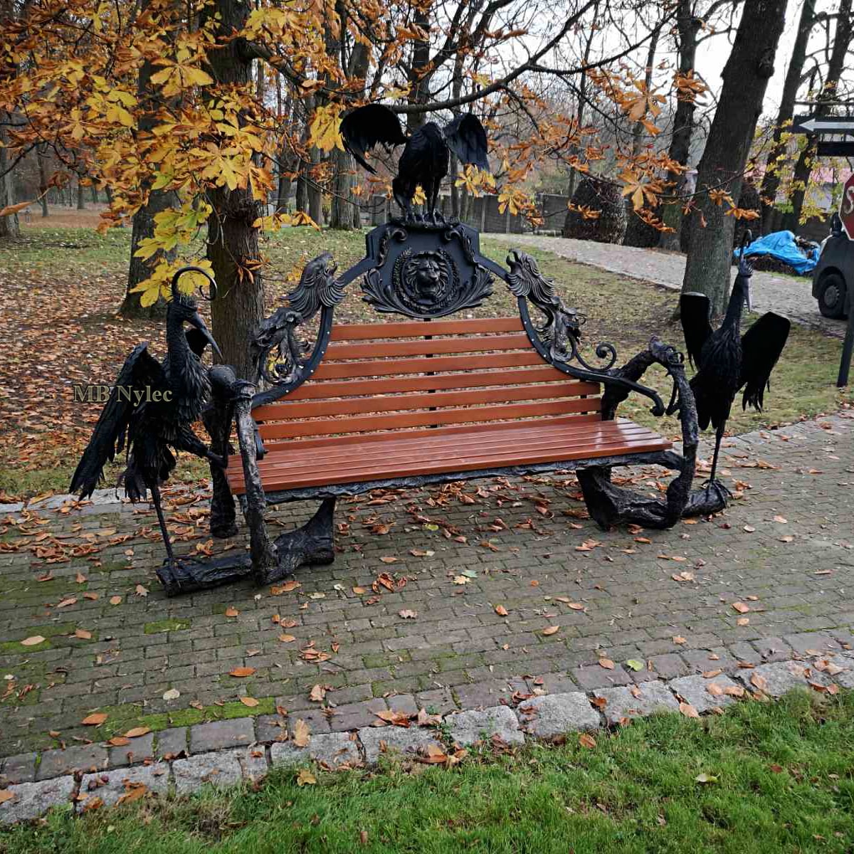 Kraftig designet benk i smijern, 330 cm – 2