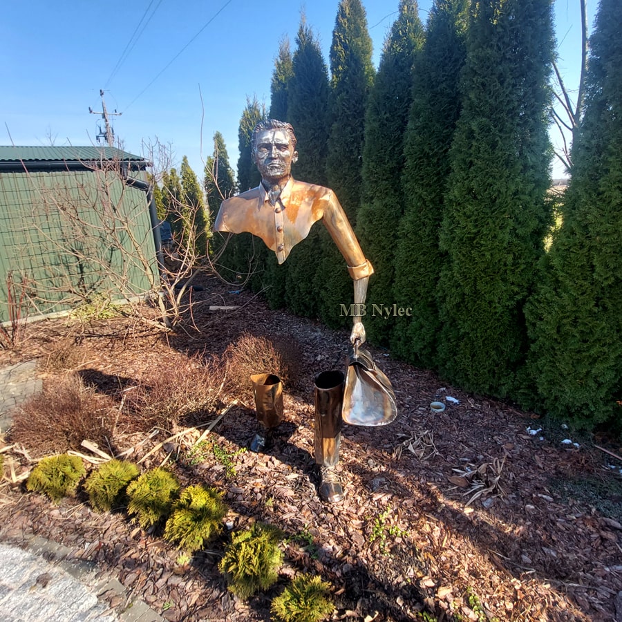 Namsmannen – moderne stålfigur – 4