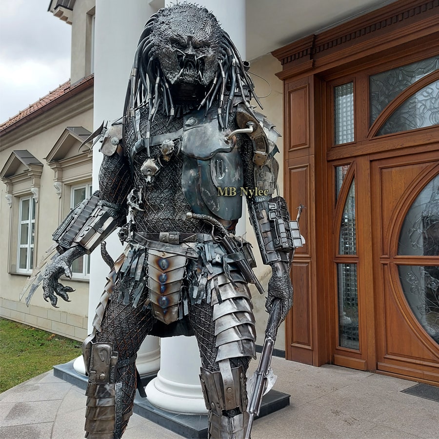 Predator i stål, 240 cm – 4