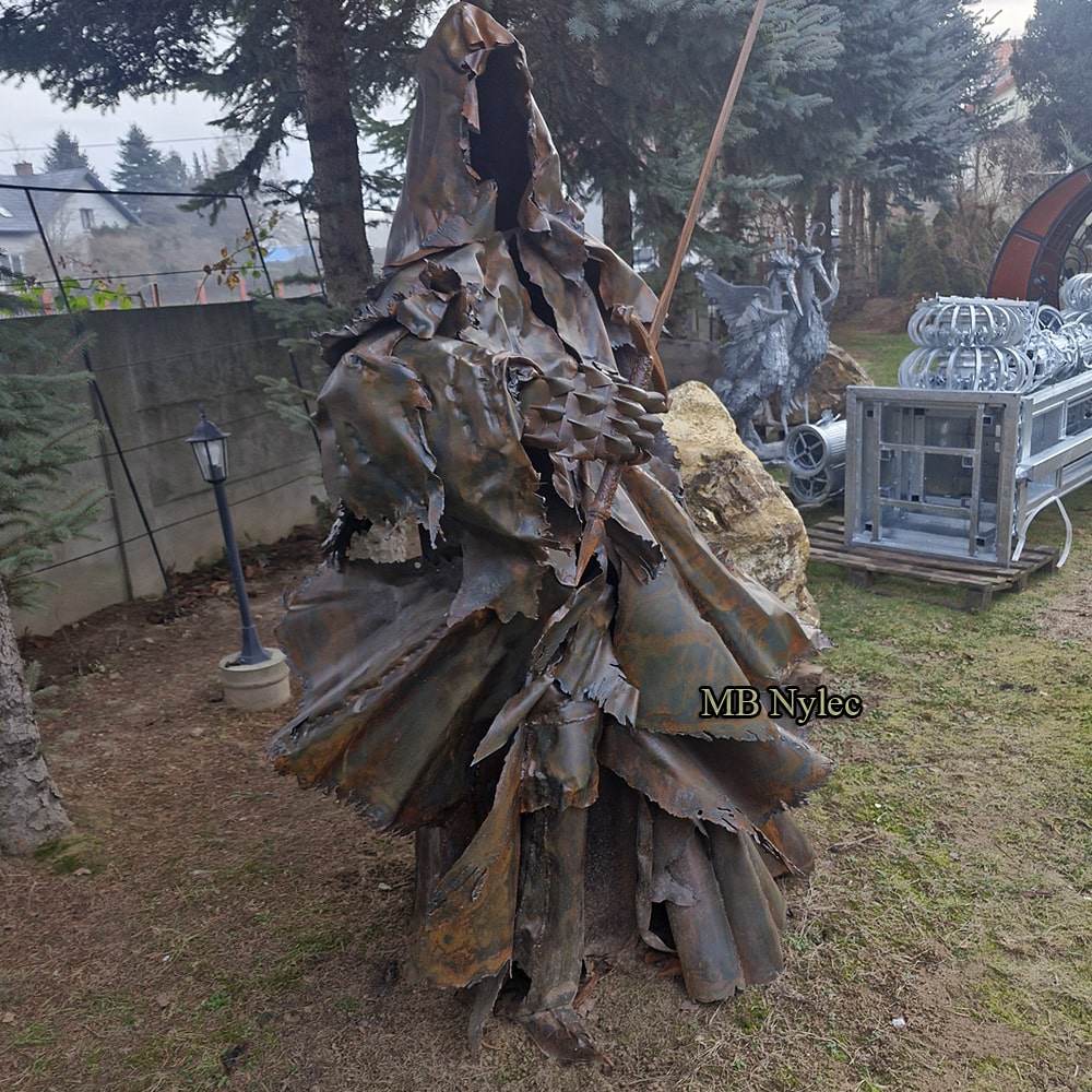 Ringånd (Nazgûl) i hettekappe – stålskulptur – 4
