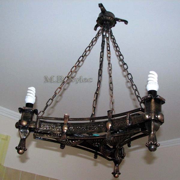Elegant ljuskrona av metall WW 50