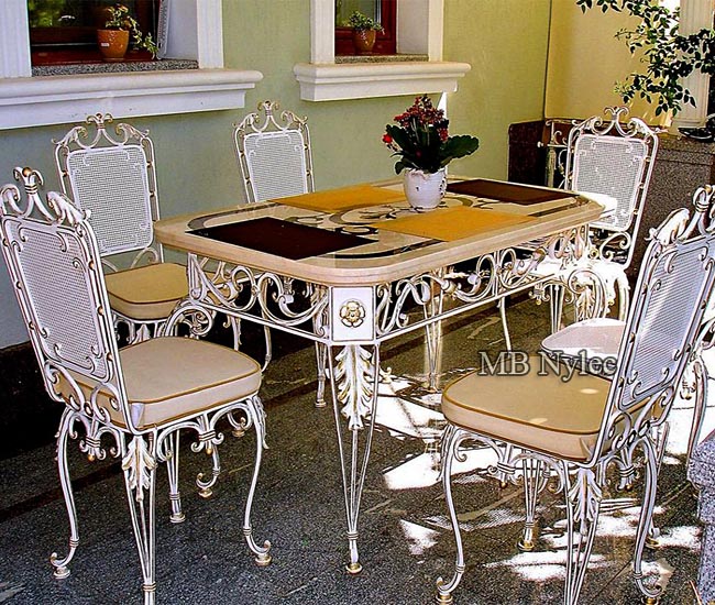 Elegant smidd möbelgrupp MK 30