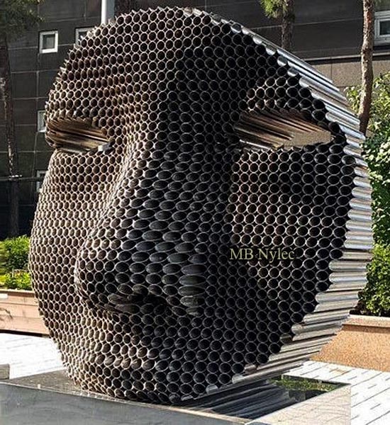 Monument i stål ansikte Z 86