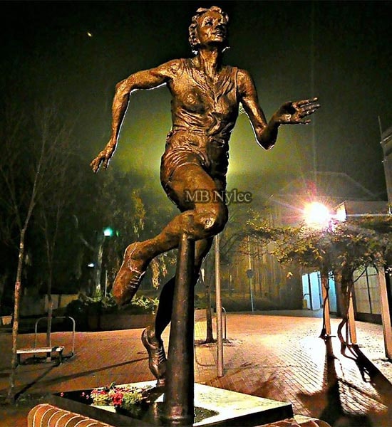 Staty i brons löpare Z 88