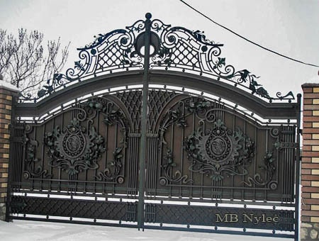 brama dworska z wypełnieniem bp105