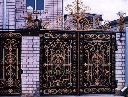 brama z pałacową ornamentyką bp181