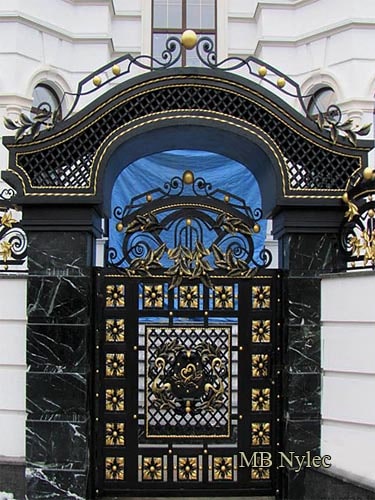 ekskluzywna furtka z koroną bp86fb