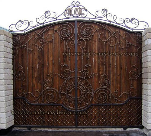 Brama stalowa z drewnem bm14