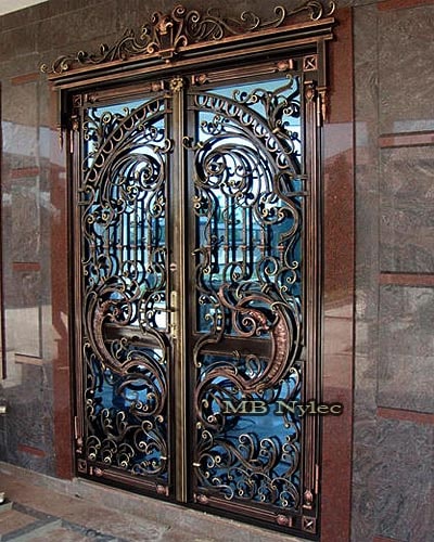 bogato zdobione drzwi kute dz12