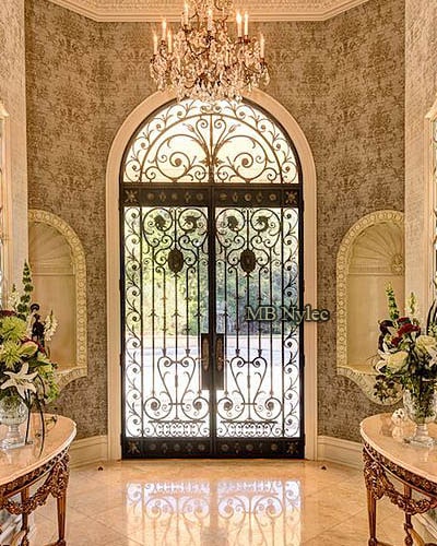 kute drzwi ze szkłem w stylu glamour