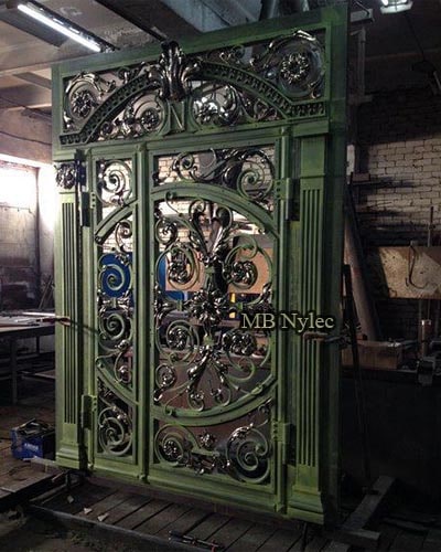 kute stalowe drzwi wejściowe dz14