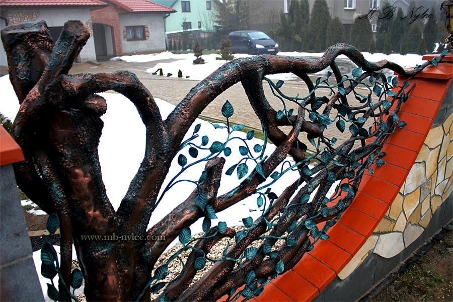ogrodzenia kute drzewiaste metaloplastyka