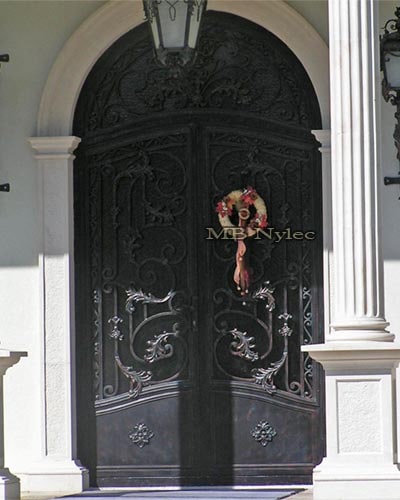 stalowe kute drzwi wejściowe dz11