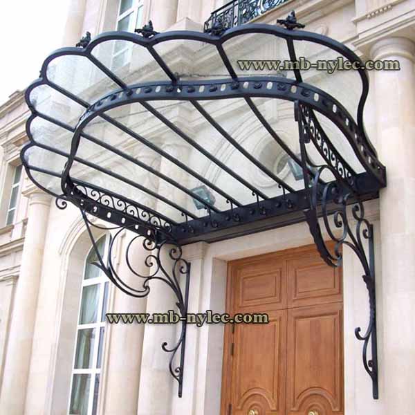 Kuty daszek stalowy ad11