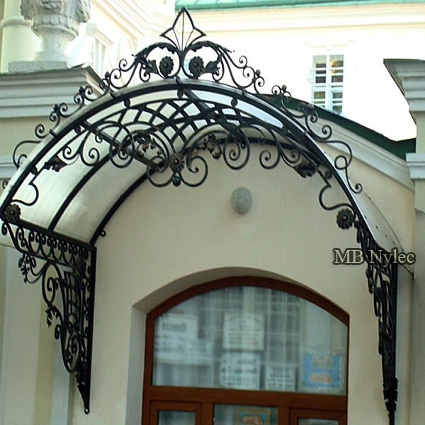 tradycyjny daszek kuty ad5