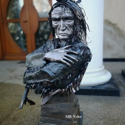 Indianin rzeźba metal