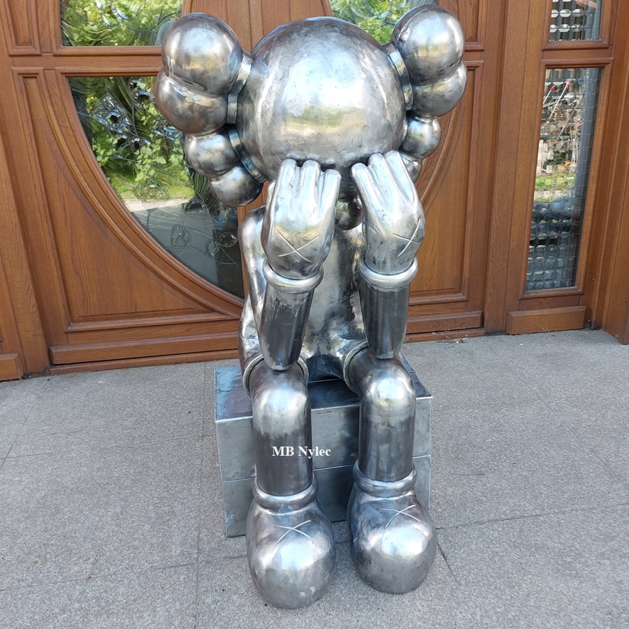 rzeźba z metalu przemijanie