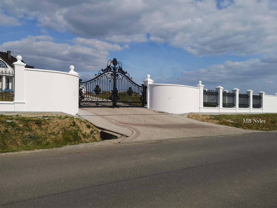 brama z metalu dwuskrzydłowa