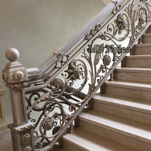 Balustrady do pałacu producent