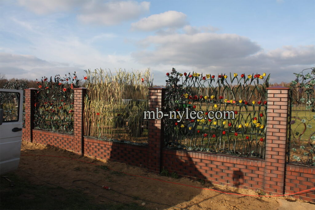 metaloplastyka ogrodzeniowa przęsło