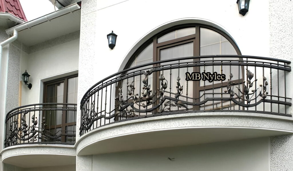 Balustrada kuta na balkon tradycyjna
