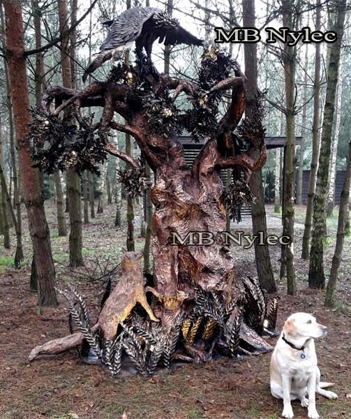 lampa kuta w formie drzewa